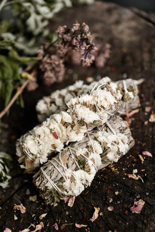 Organic White Sage & White Sinuata Flower Herbal Bundle for invoking Lunar Energies, Compassion, Gentleness, and Femininity