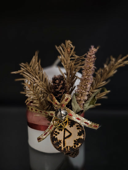 Yule Altar Candle by Maeva