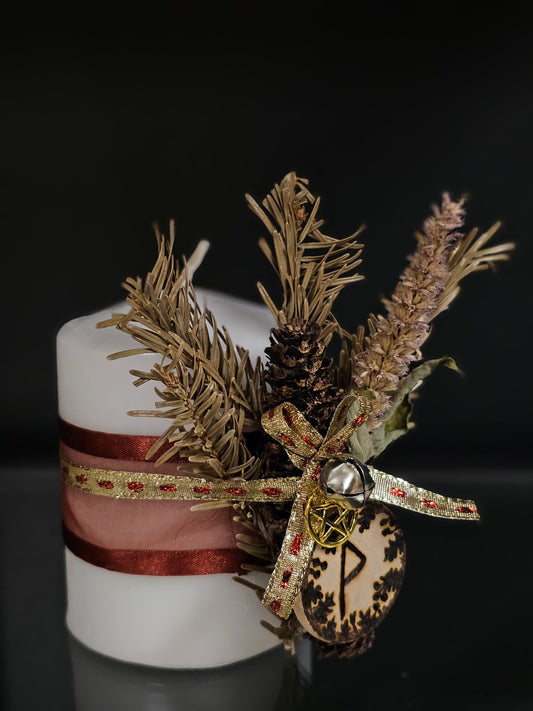 Yule Altar Candle by Maeva