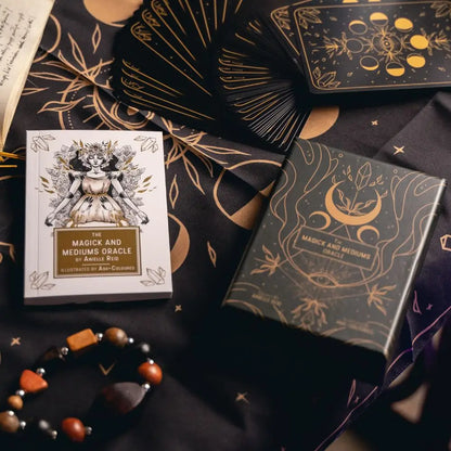 The Magick and Mediums Oracle Gift Set