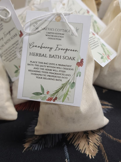 'Cranberry Evergreen' Winter Solstice Bath Soak